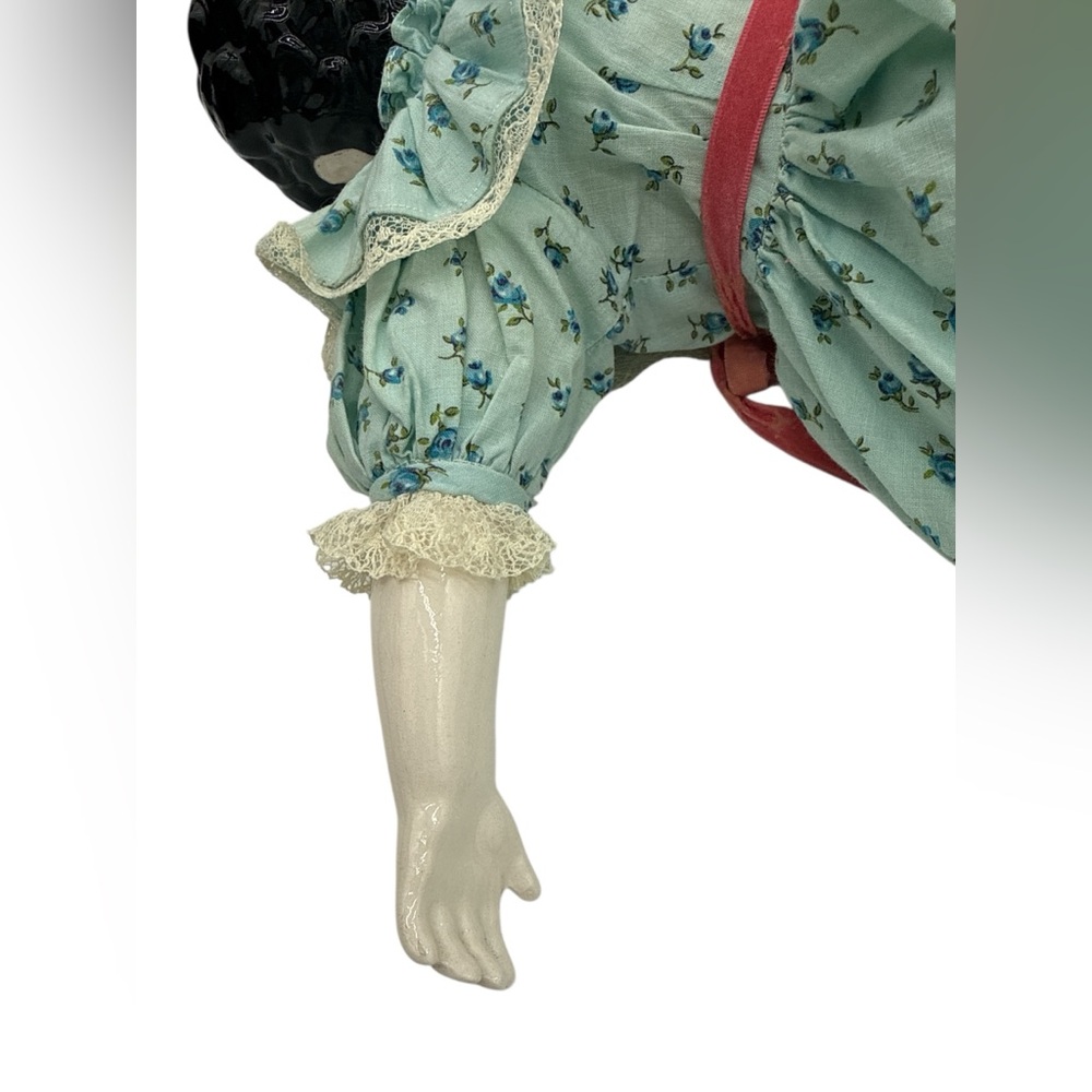 Antique German Porcelain Doll with Floral Dress -21.5” - Picture 9 of 10